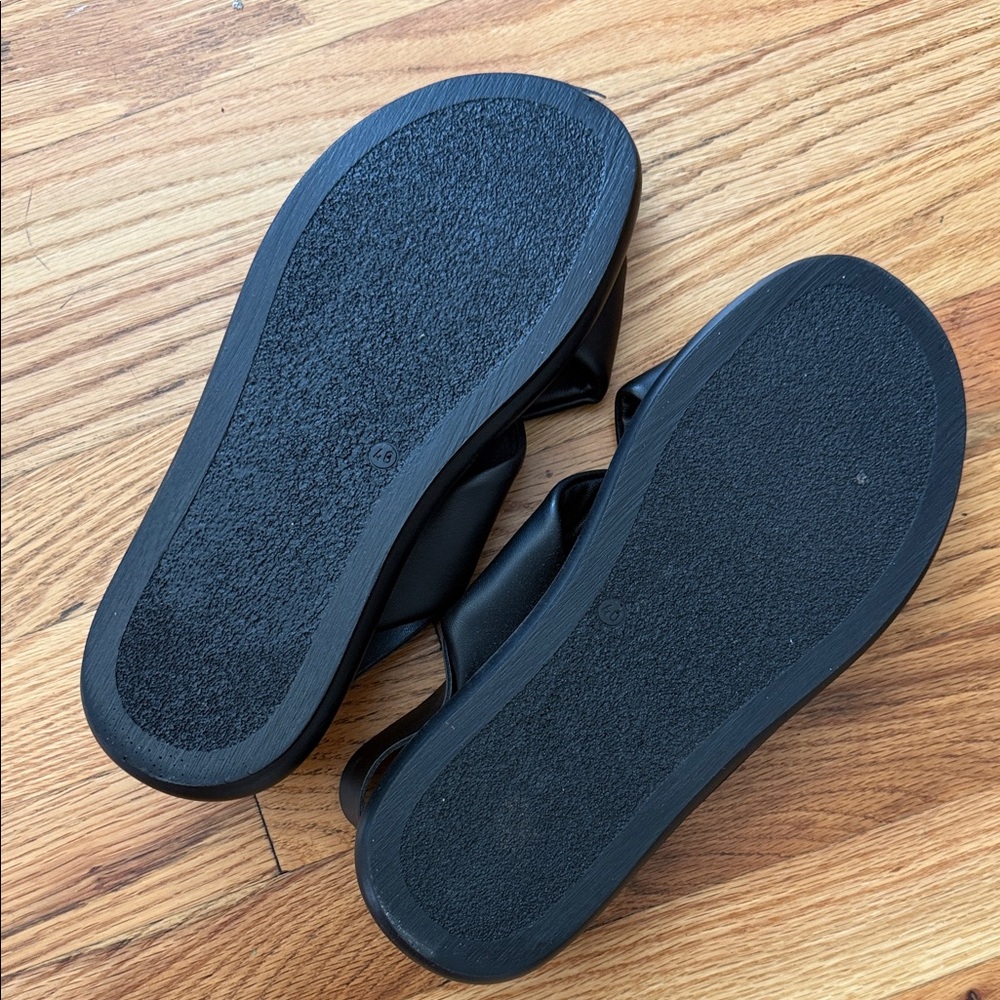 Sisley Black Crisscross Slingback Slide Sandals - Picture 2 of 4